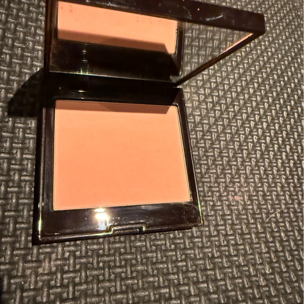 Laura Mercier blush Guava **USED**